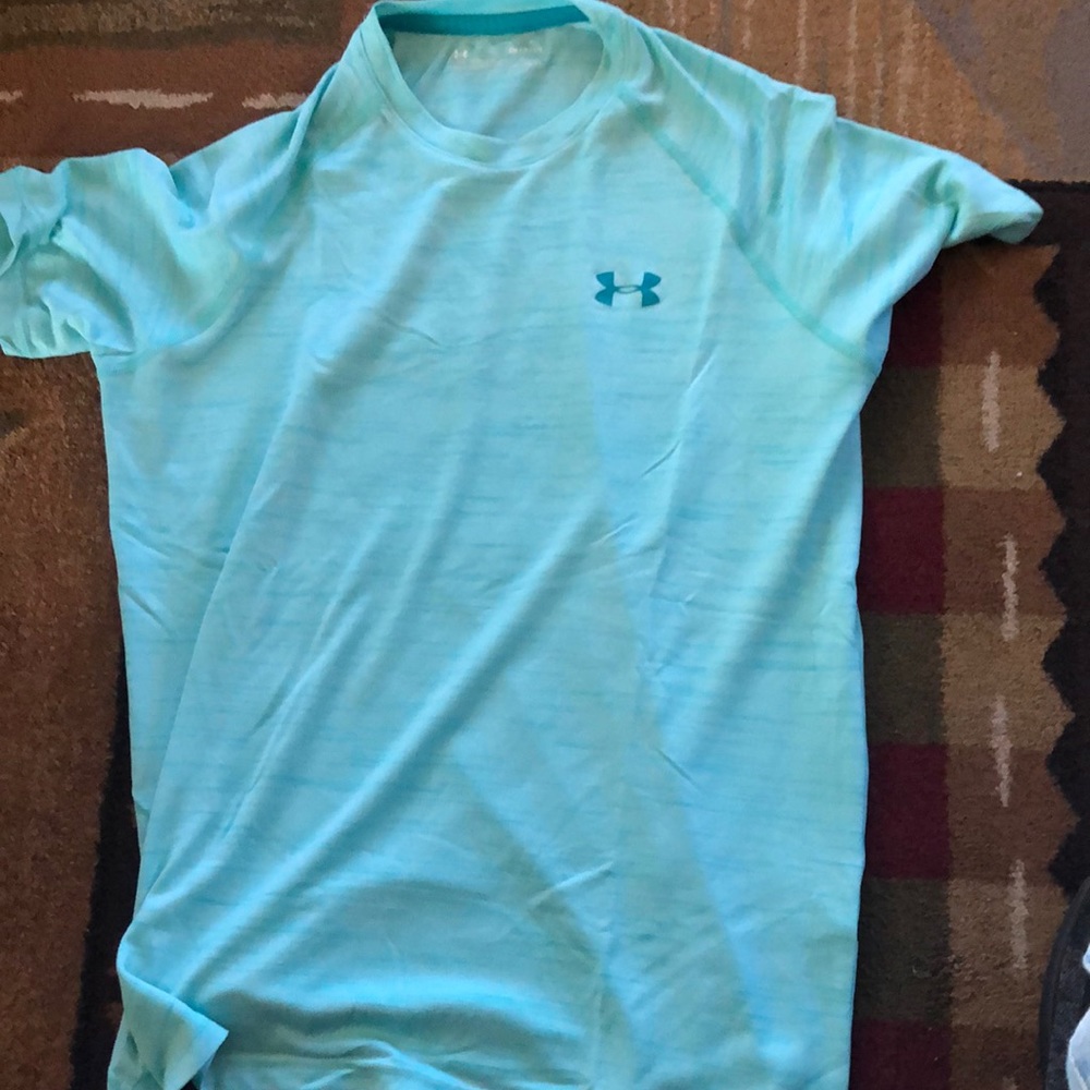 Underarmour loose shirt